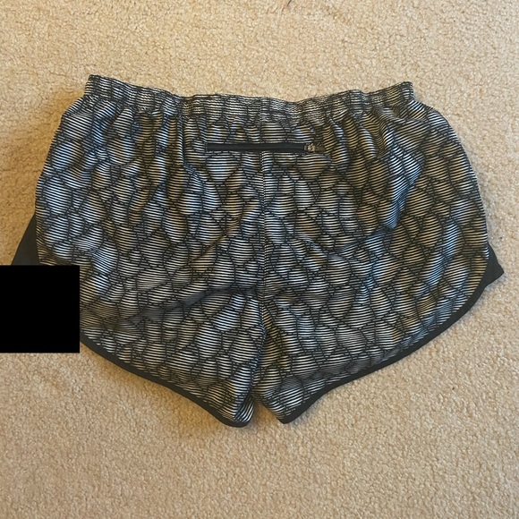 Nike shorts - Picture 4 of 5